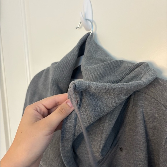 Zella Gray Open Front Wrap - Picture 4 of 9